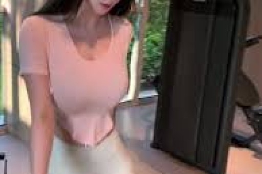 斗鱼女主播忘关摄像头私密画面流出！虚假人设彻底翻车