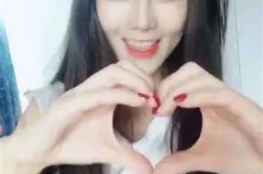 内娱1天4大瓜！顶流恋情、深夜泡酒吧、全身整容一个比一个离谱